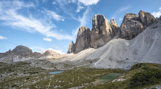 Northern walls of the Three Peaks of Lavaredo with lake near Col Forcellina, Sexten Dolomites, South Tyrol, Trentino-South Tyrol, Alto-Adige, Italy