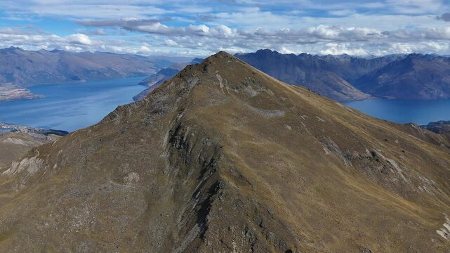 Ben Lomond Mountain summit by Lake Wakatipu at Queenstown, New Zealand