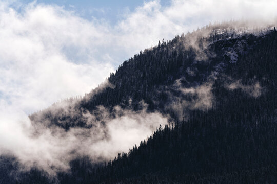 Photography from the area of Harpefoss in the Gudbrandsdalen Valley, Oppland, Norway, April 2026.