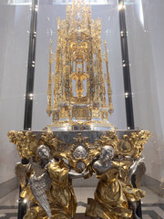 Fototapeta premium Intricate golden altar with angelic figures.. Toledo Cathedral, Spain