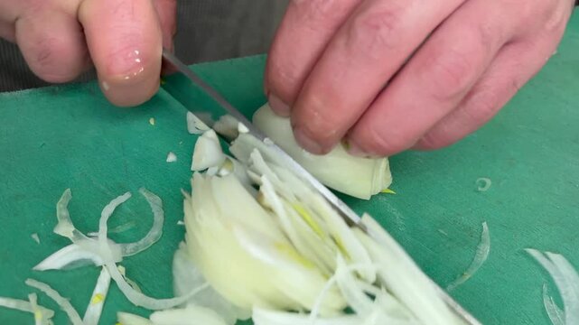 ASMR Onion Chopping Close-Up &ndash; Sharp Knife Cutting Sound, Fresh Vegetable Food Preparation Macro