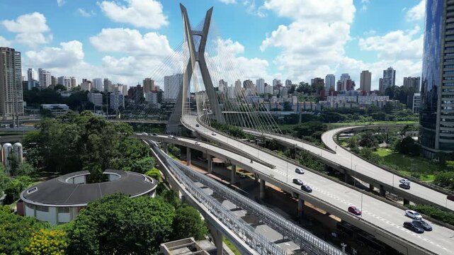 Ponte Estaiada Octavio Frias de Oliveira - S&atilde;o Paulo SP