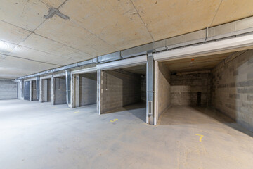 Fototapeta premium Underground Parking Garage. Modern Infrastructure for Mobility, Safety, and Urban Planning Concepts
