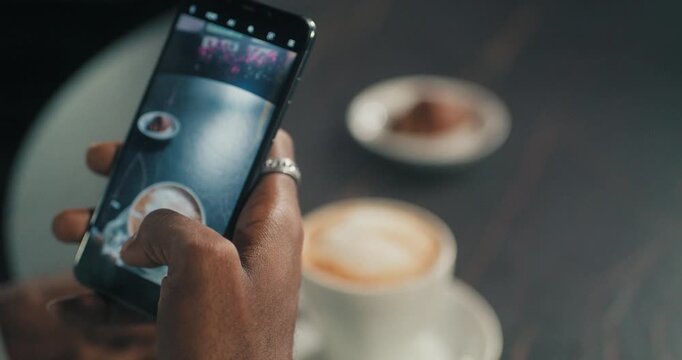 Capturing Coffee Moment &ndash; Smartphone Food Photography in Modern Lifestyle