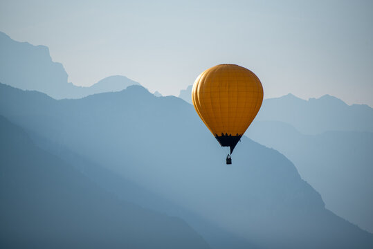 hot_air_balloon