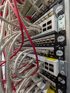 Cisco Catalyst Switches Dense Network Cabling