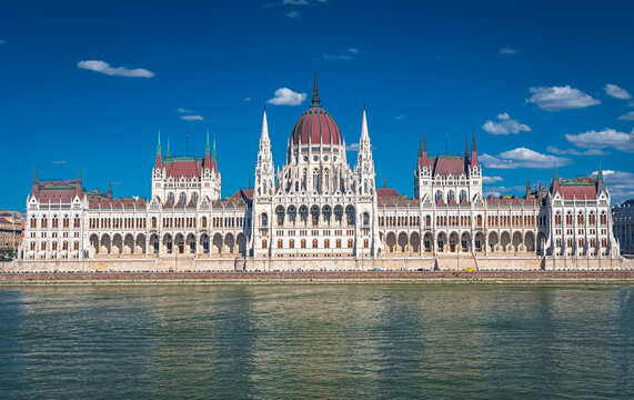 Hungarian Parliament Building (Orsz&aacute;gh&aacute;z) seen from Danube in Budapest, Hungary