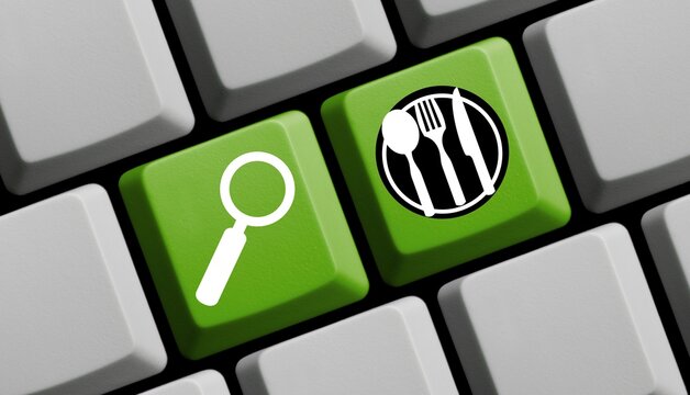 Computer Tastatur in gr&uuml;n: Besteck