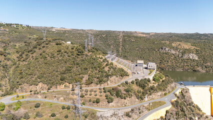 Obraz premium Hydroelectric dam generating clean energy in mogadouro, portugal