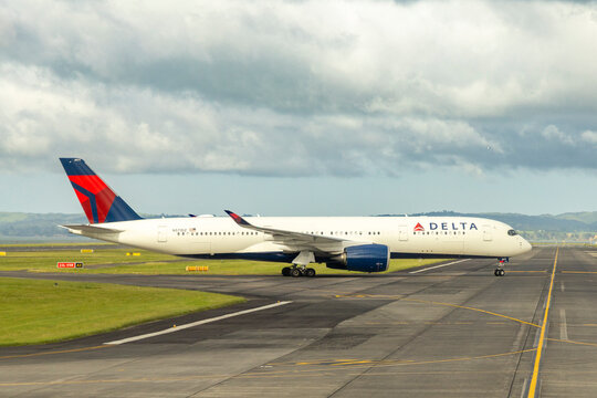 Auckland, New Zealand November 17 2025 : Delta Airlines Airbus A-350-900 taxiing clear of the runway after arriving from Los Angeles, California, USA.