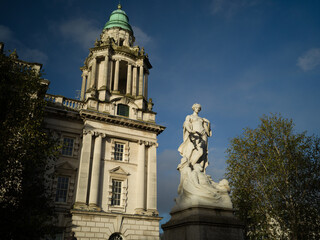 Obraz premium Belfast, Northern Ireland, United Kingdon, 30th October 2025, The Titanic Memorial Garden at City Hall
