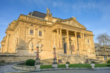 Obraz premium Hessisches Staatstheater, Wiesbaden, Hessen, Deutschland
