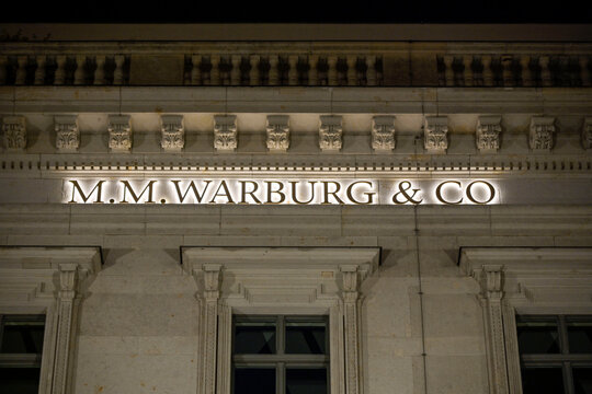 M.M. Warburg & CO Berlin, Behrenstra&szlig;e, Bebelplatz, Mitte, Berlin, Deutschland