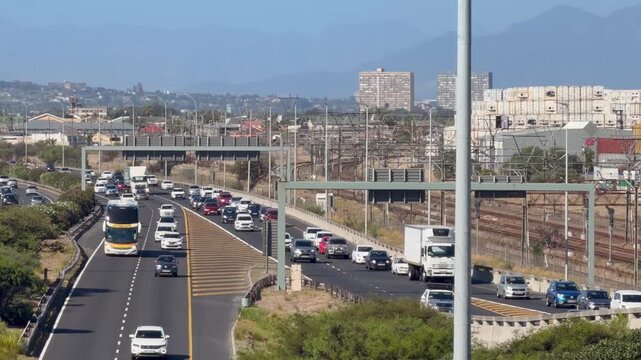 Heavy traffic on the freeway in Cape Town.