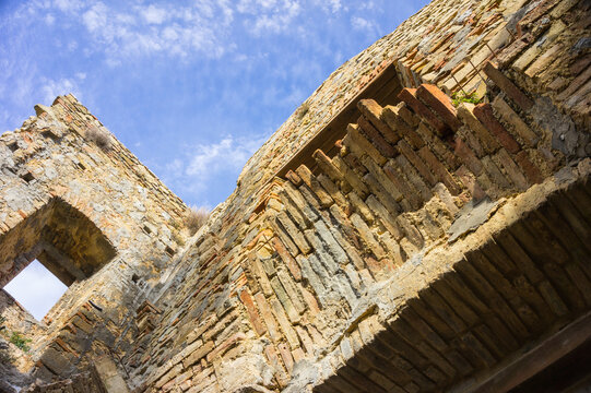 castello di colobraro