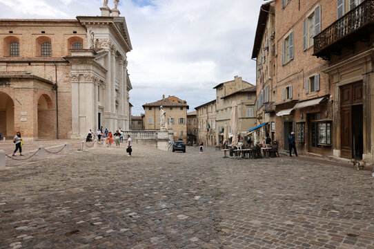 The square in front of Urbino Cathedral and the Palazzo Ducale. This place is an example of an ideal Renaissance city, designed by outstanding architects of the era