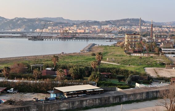 Bagnoli - Pontili dell'ex Italsider dal Belvedere Bixio a Discesa Coroglio
