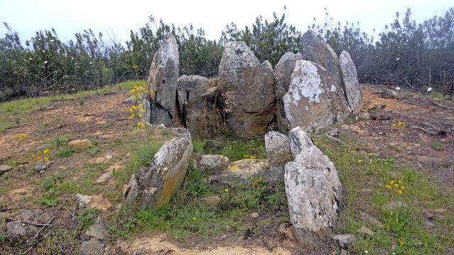 Megalithgrab Anta da Masmorra, Mealha, Algarve