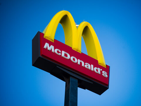 Skegness, Lincolnshire, United Kingdon, 18th March 2026, McDonalds Fast Food Restaurant Sign