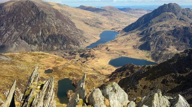 Ogwen Valley, Tryfan, Lake Llyn Idwal View from the Summit of Y Garn, Eryri Snowdonia National Park, North Wales, UK