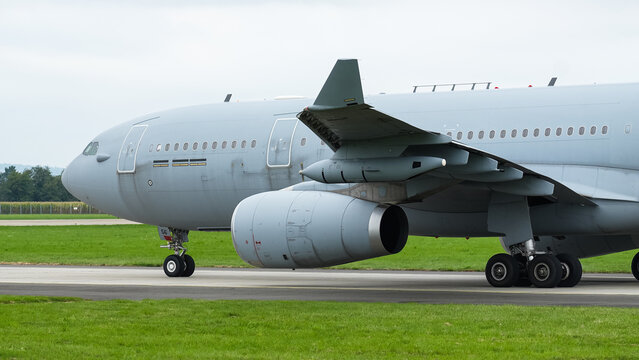 Refueling and transport mission of the Airbus A330 KC-30 Cygnus on a cloudy day at the airbase