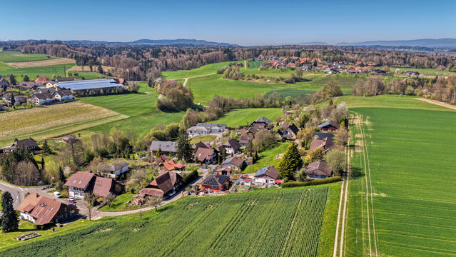Etzelkofen, Berner Mittelland, Schweiz, Luftaufnahme, April 2026