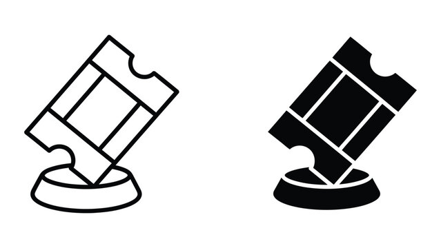 Contrast between empty and filled puzzle piece scales on circular bases