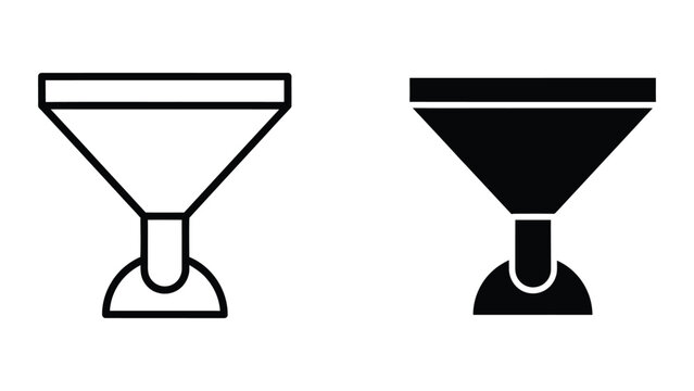 Comparison of empty and filled hourglass sand timers