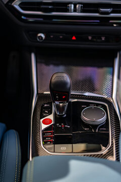 BMW M3 carbon fiber center console and gear selector, Luxury sports sedan interior dashbord controls