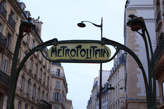 paris Metro, france
