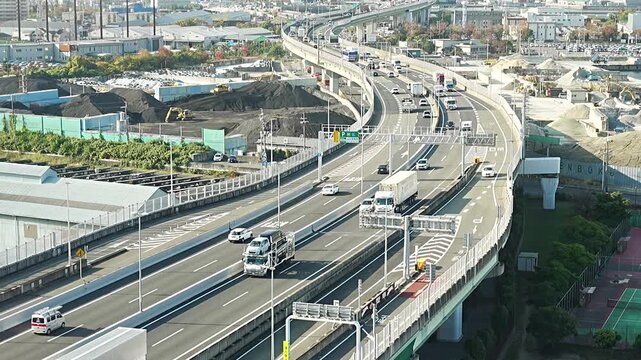 阪神高速道路と行き交う自動車のスローモーション