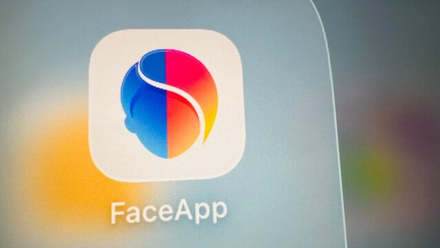 faceapp logo. faceapp app. faceapp photo
