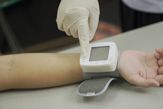 Using a Wrist Blood Pressure Monitor for Home Health Measurement
