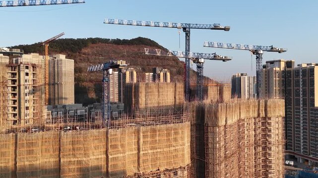 Bright Daylight Illuminates Active Construction Work At Anderson Site Jan 10 2026
