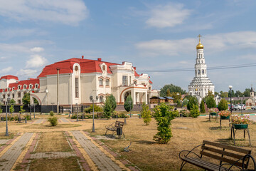 Obraz premium Christian chapel in Prokhorovka, Belgorod oblast of Russia, commemorating Russian soldiers died in Kursk tank battle during World War. 