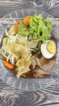 Selat Solo is a dish from Surakarta, Central Java, with European influences. The main ingredient is beef that is braised and served in a sweet, thin Javanese gravy, along with vegetables and potatoes.