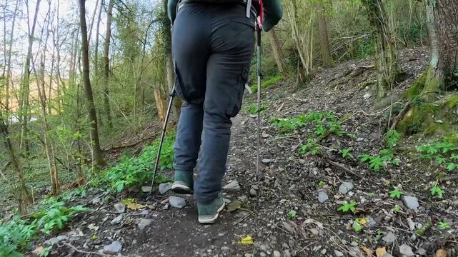 Video of people hiking uphill.