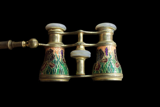Opera glasses with handle