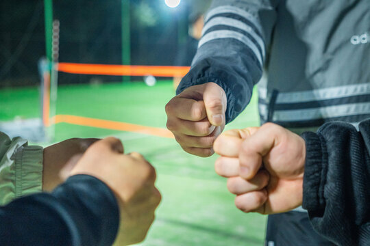 4,남자,오른손,주먹,파이팅,운동,경기장,한국