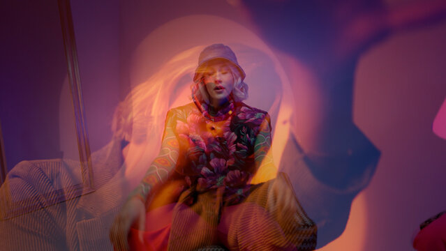 Object Roll Transition 02