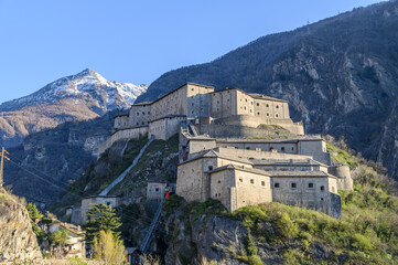 Obraz premium Stone fortress of Fort Bard overlooking the Aosta Valley, Italy 