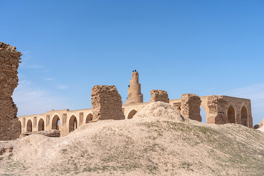 Exterior view, the 9th century Abbasid Abu Dulaf Mosque, Samarra, Iraq