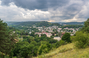 Fototapeta premium View of the mountains and Kislovodsk from the observation decks of the Kislovodsk Park