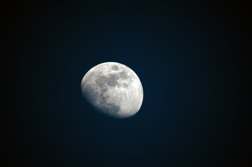 Obraz premium Moon agains the blackness of outer space