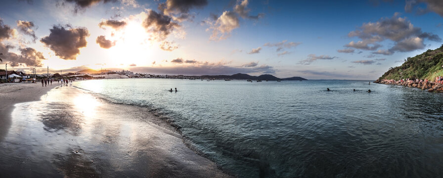 por do sol na praia