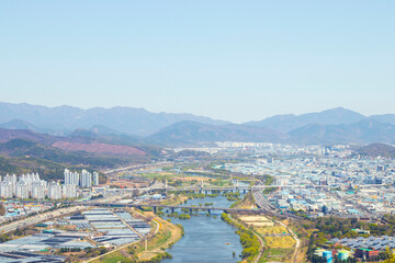 Fototapeta premium 와룡산에서 바라본 금호강 전경