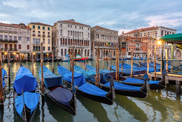 Fototapeta premium Gondolas on Grand canal in Venice, Italy