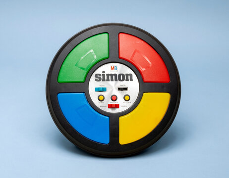 Simon electronic game remembering vintage 80s technology, 1978