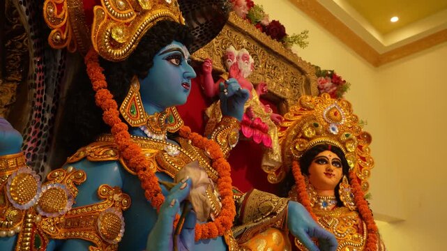 Laxmi Narayan statue in India showing Lord Vishnu and Goddess Lakshmi together