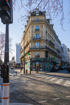 Restaurants, hotels and office buildings in Paris France FR